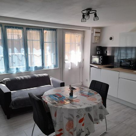 F2 Rdc Promo Cour Courseulles Sur Mer Екстер'єр фото